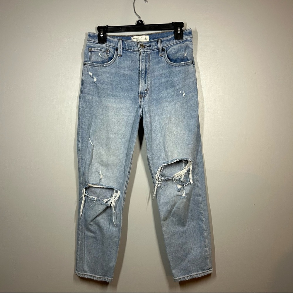 Abercrombie and fitch the mom high rise size 27 4 short